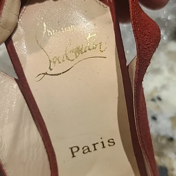 Christian Louboutin heels Sz 38.(#1387)red suede w/ 4.75" heel and 1" platform. - Picture 11 of 17